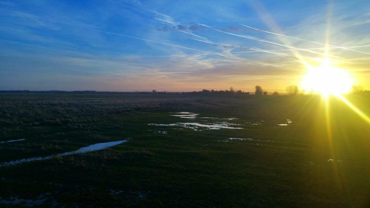 Odyssee Gite Sur Peniche Сен-Валери-сюр-Сомм Экстерьер фото
